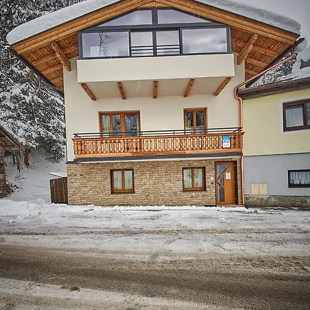 Holiday Lodge Central Chalet Saalbach